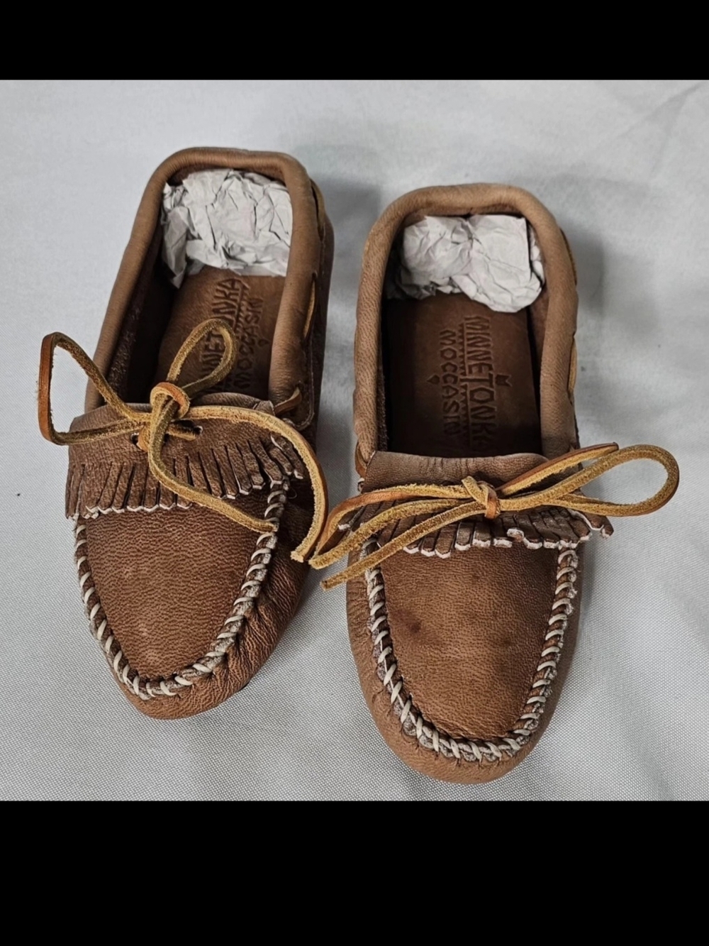 Minnetonka Moccasins Women’s Size 6 Driving Mocs Made in USA Brown Leather Studd